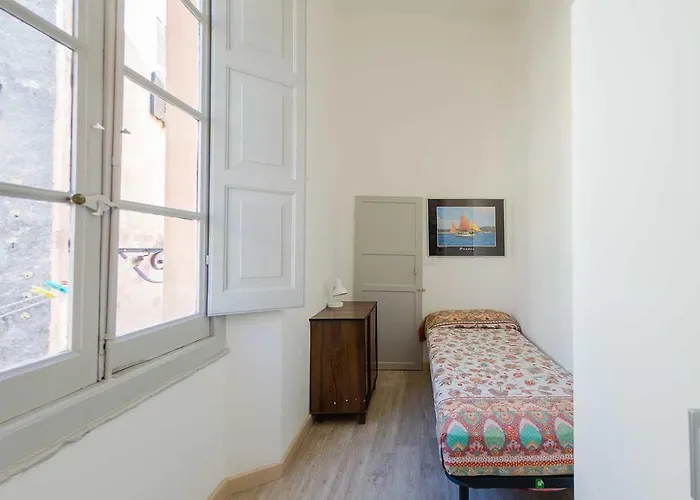 Palazzo Aycardi * Finale Ligure